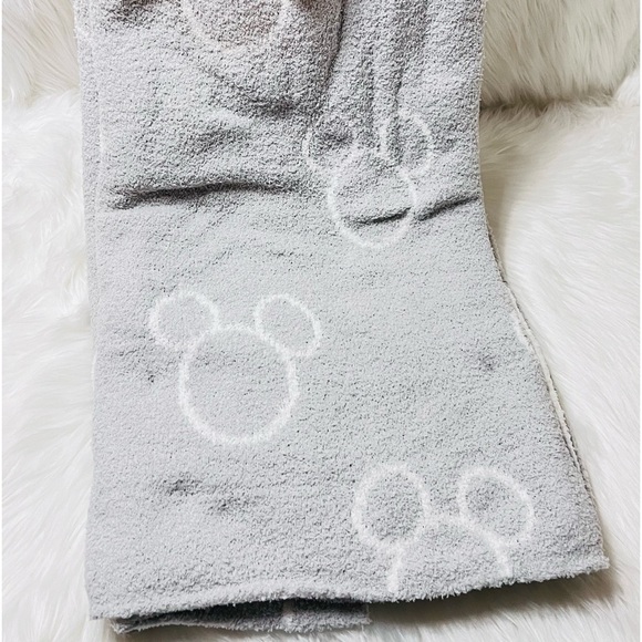 Mickey Mouse ThrowBlanket - Picture 3 of 4